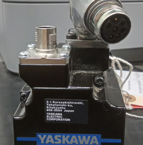 Yaskawa - SGM7J-04D6F61